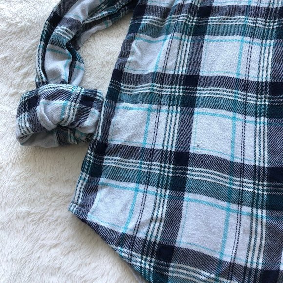 🏄3 for $15🏄 Light Blue Flannel Shirt - Picture 7 of 8